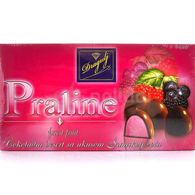 Конфеты Dragulj Пралине 220г со вкусом лесных ягод в шоколадной глазури